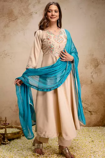 Cream chanderi heavy thread embroidery work kurta pant set