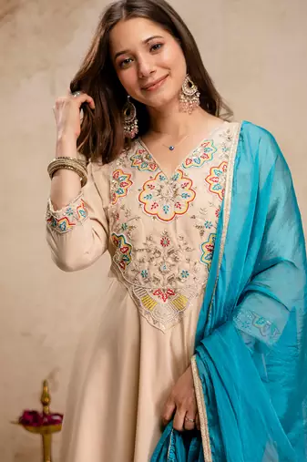 Cream chanderi heavy thread embroidery work kurta pant set