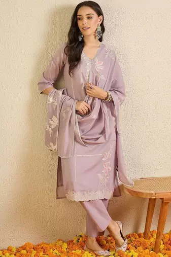 Women Floral Embroidered Thread Work Cotton Kurta with Trousers & With Dupatta
