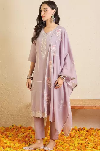Women Floral Embroidered Thread Work Cotton Kurta with Trousers & With Dupatta