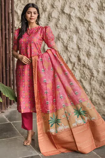 Rani pink french crepe printed kurta pant set