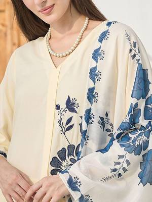 Floral Printed Straight Kurta With Palazzos & Dupatta 3