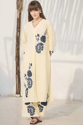 Floral Printed Straight Kurta With Palazzos & Dupatta