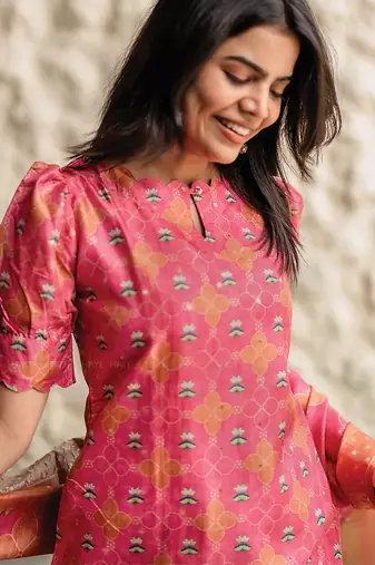 Rani pink french crepe printed kurta pant set