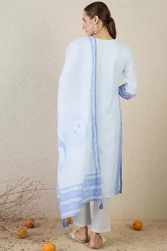Women Floral Printed V Neck Linen Kurta with Trousers & Dupatta