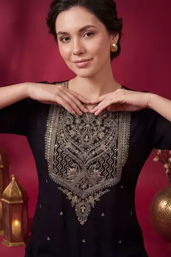 Women Ethnic Motifs Embroidered Kurta with Trousers & With Dupatta