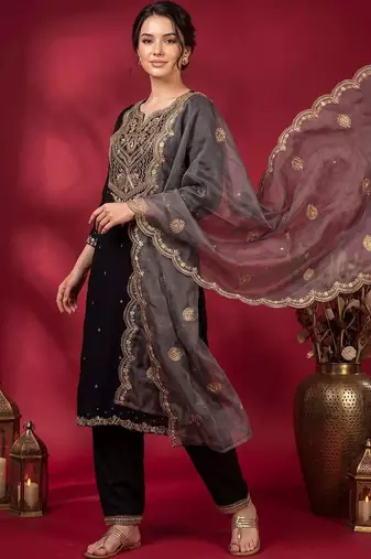 Women Ethnic Motifs Embroidered Kurta with Trousers & With Dupatta