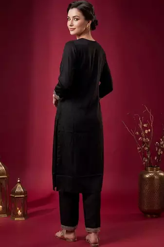 Women Ethnic Motifs Embroidered Kurta with Trousers & With Dupatta