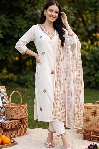Women Ethnic Motifs Embroidered Thread Work Cotton Kurta with Trousers & With Dupatta
