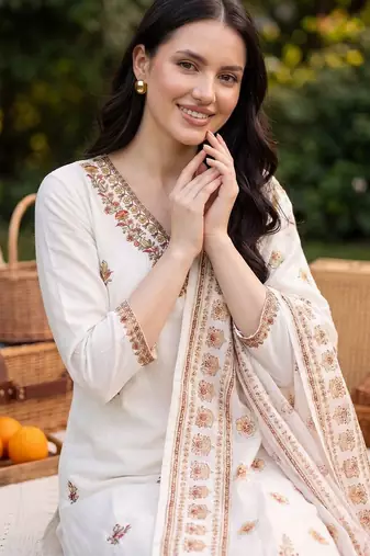 Women Ethnic Motifs Embroidered Thread Work Cotton Kurta with Trousers & With Dupatta