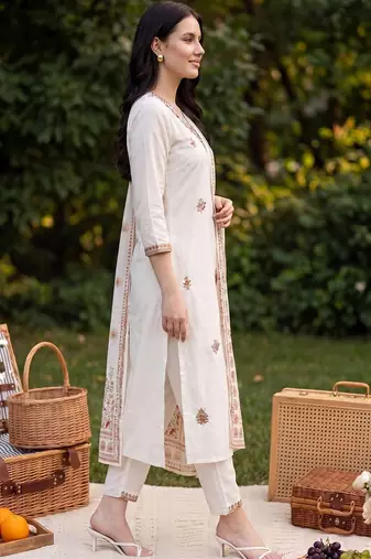 Women Ethnic Motifs Embroidered Thread Work Cotton Kurta with Trousers & With Dupatta