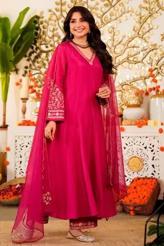 Rani pink viscose chanderi heavy thread embroidery work kurta pant set