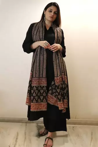 Black viscose chanderi beautiful plain top-bottom with printed dupatta kurta pant set
