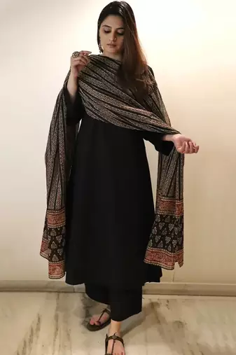 Black viscose chanderi beautiful plain top-bottom with printed dupatta kurta pant set