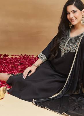 Black rayon slub heavy thread embroidery work kurta pant set 5