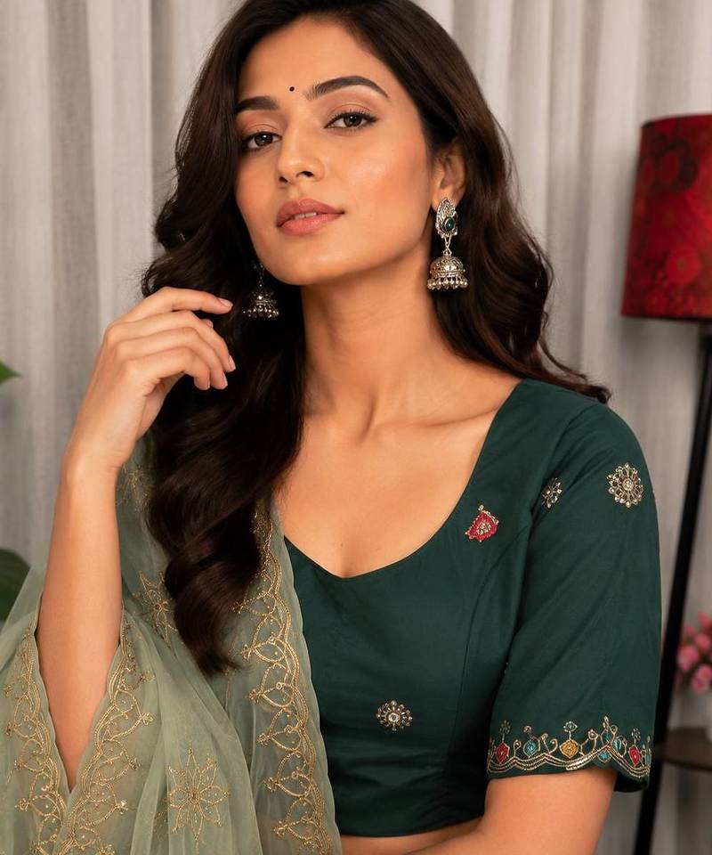 Dark Green Color Embroidery malti Thred work and sequins work. And Aari mirror work Roman Silk Blend Lahenga Choli Set