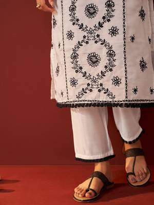 Ethnic Motifs Embroidered Thread Work Kurta with Trousers & Dupatta 7
