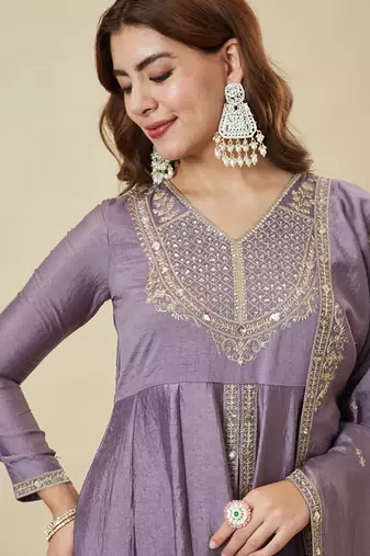 Purple vichitra silk heavy thread embroidery work kurta pant set