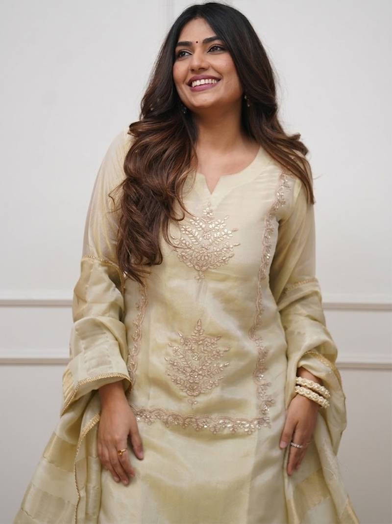 Cream chinon heavy thread embroidery with woven dupatta kurta palazzo set