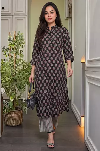 Black pure cotton printed kurta with pant