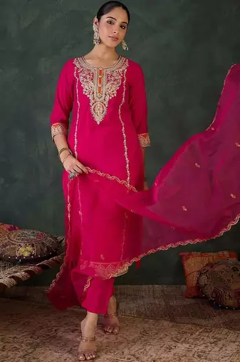 Women Ethnic Motifs Embroidered Thread Work Kurta with Trousers & With Dupatta
