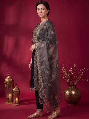 Women Ethnic Motifs Embroidered Kurta with Trousers & With Dupatta 1