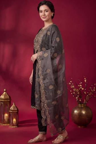 Women Ethnic Motifs Embroidered Kurta with Trousers & With Dupatta