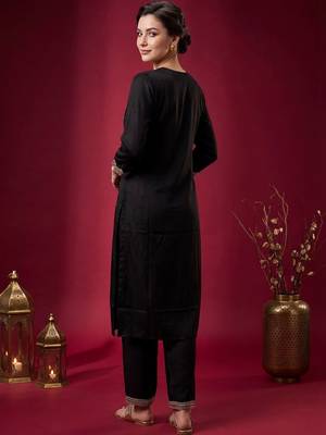Women Ethnic Motifs Embroidered Kurta with Trousers & With Dupatta 4