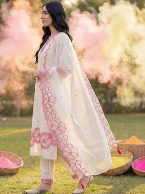 Women Floral Embroidered Thread Work Cotton Kurta with Trousers & With Dupatta 5