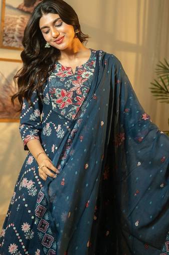 Floral Printed Beads & Stones Cotton A-Line Kurta With Trousers & Dupatta
