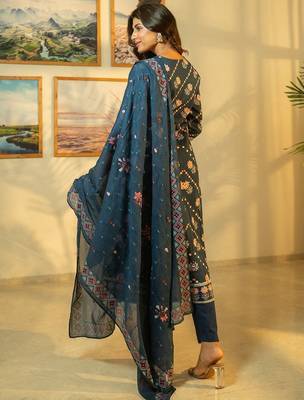 Floral Printed Beads & Stones Cotton A-Line Kurta With Trousers & Dupatta 5