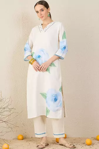 Women Floral Printed Sequinned Linen Kurta with Trousers & Dupatta