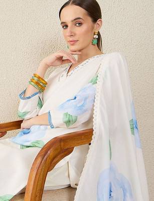 Women Floral Printed Sequinned Linen Kurta with Trousers & Dupatta 7