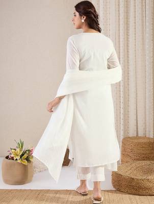 Women Floral Embroidered Chikankari Cotton Kurta with Trousers & With Dupatta 3