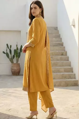 Women Ethnic Motifs Embroidered Thread Work Cotton Kurta with Trousers & With Dupatta