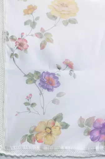 Women Floral Embroidered Patchwork Kurta with Trousers & With Dupatta