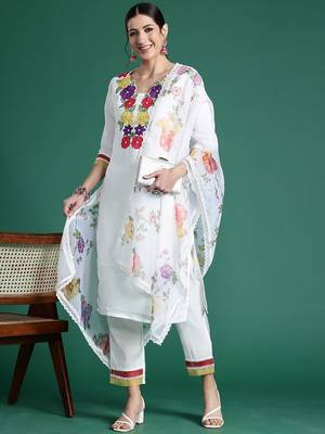 Women Floral Embroidered Patchwork Kurta with Trousers & With Dupatta 8