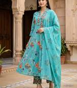 Women Floral Printed Beads and Stones Cotton Kurta with Trousers & With Dupatta