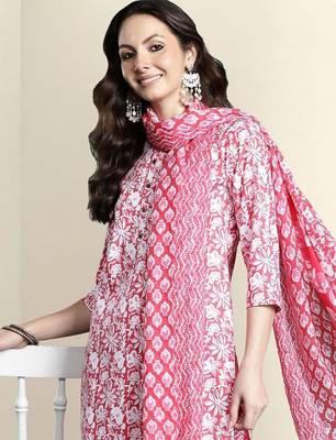 Women Floral Printed Cotton Kurta with Trousers & With Dupatta 1