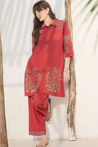 Women Floral Embroidered Thread Work Cotton Kurta with Trousers