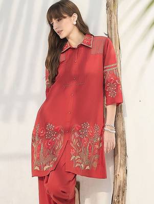 Women Floral Embroidered Thread Work Cotton Kurta with Trousers 5