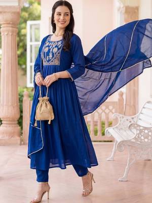 Women Ethnic Motifs Embroidered Empire Thread Work Kurta with Trousers & With Dupatta 3