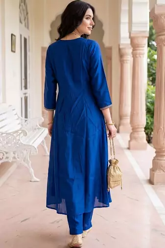 Women Ethnic Motifs Embroidered Empire Thread Work Kurta with Trousers & With Dupatta
