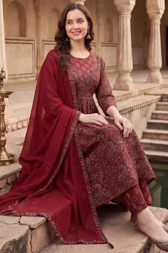 Women Ethnic Motifs Printed Cotton Kurta with Trousers & With Dupatta