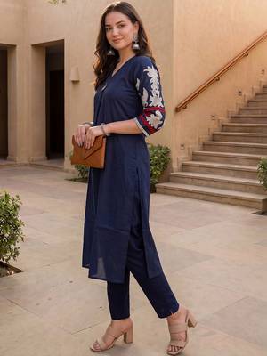 Women Embroidered Pleated Thread Work Cotton Kurta with Trousers 4