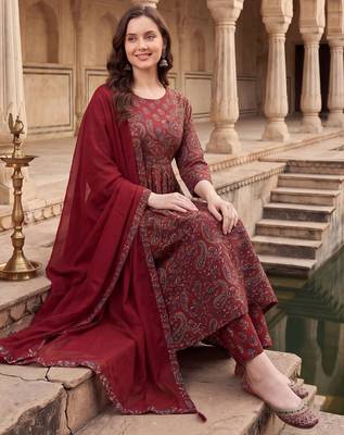Women Ethnic Motifs Printed Empire Cotton Kurta with Trousers & With Dupatta 1
