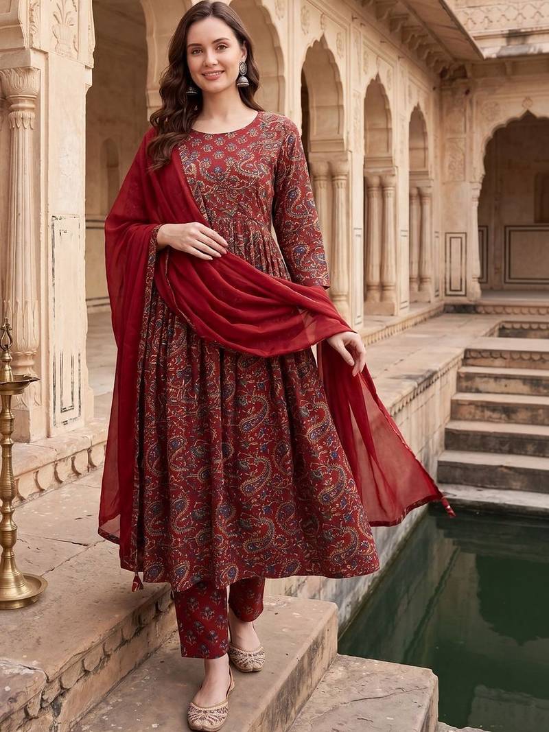 Women Ethnic Motifs Printed Empire Cotton Kurta with Trousers & With Dupatta