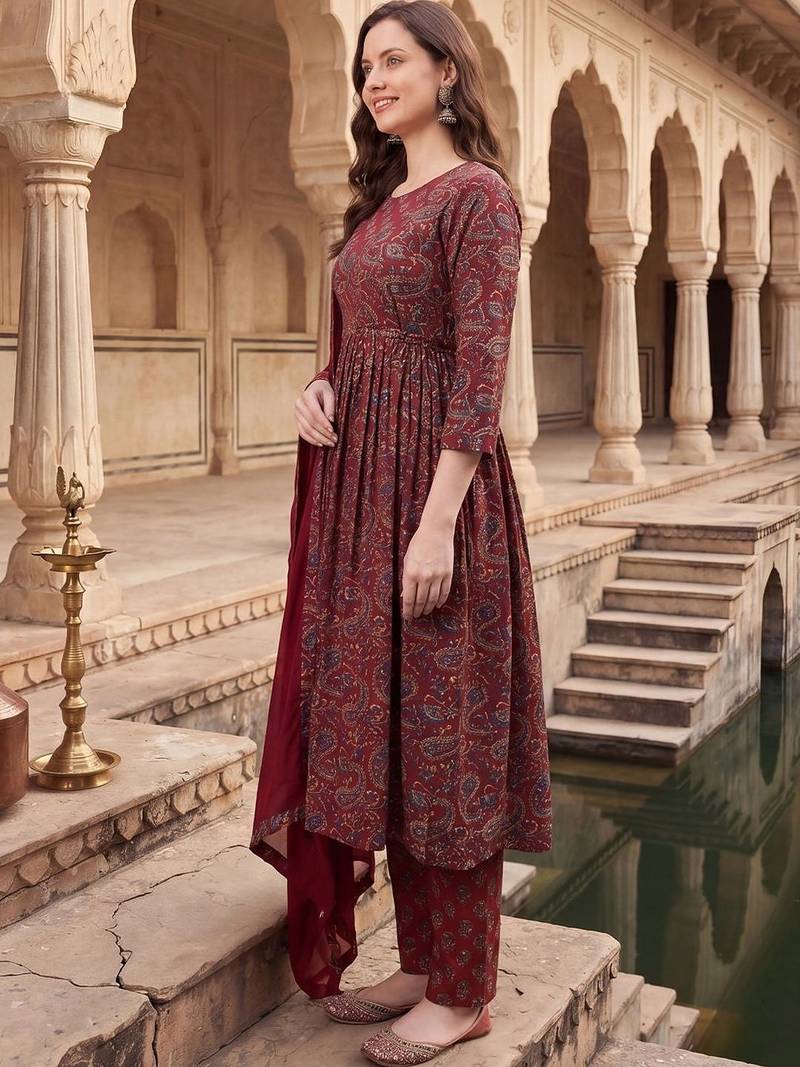 Women Ethnic Motifs Printed Empire Cotton Kurta with Trousers & With Dupatta