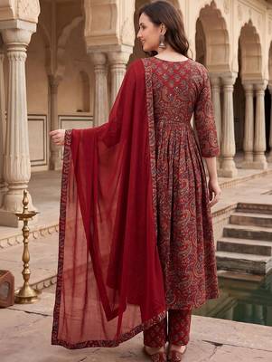 Women Ethnic Motifs Printed Empire Cotton Kurta with Trousers & With Dupatta 6