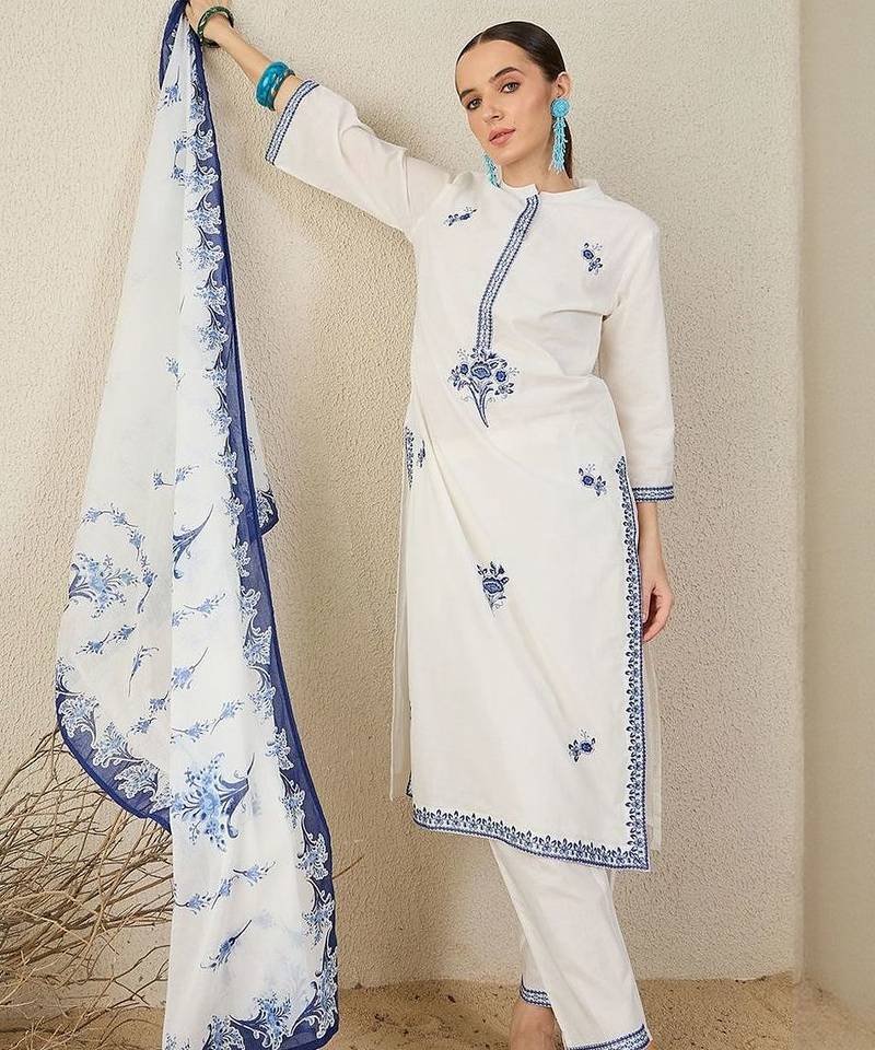 Floral Embroidered Thread Work Cotton Straight Kurta & Trouser With Dupatta